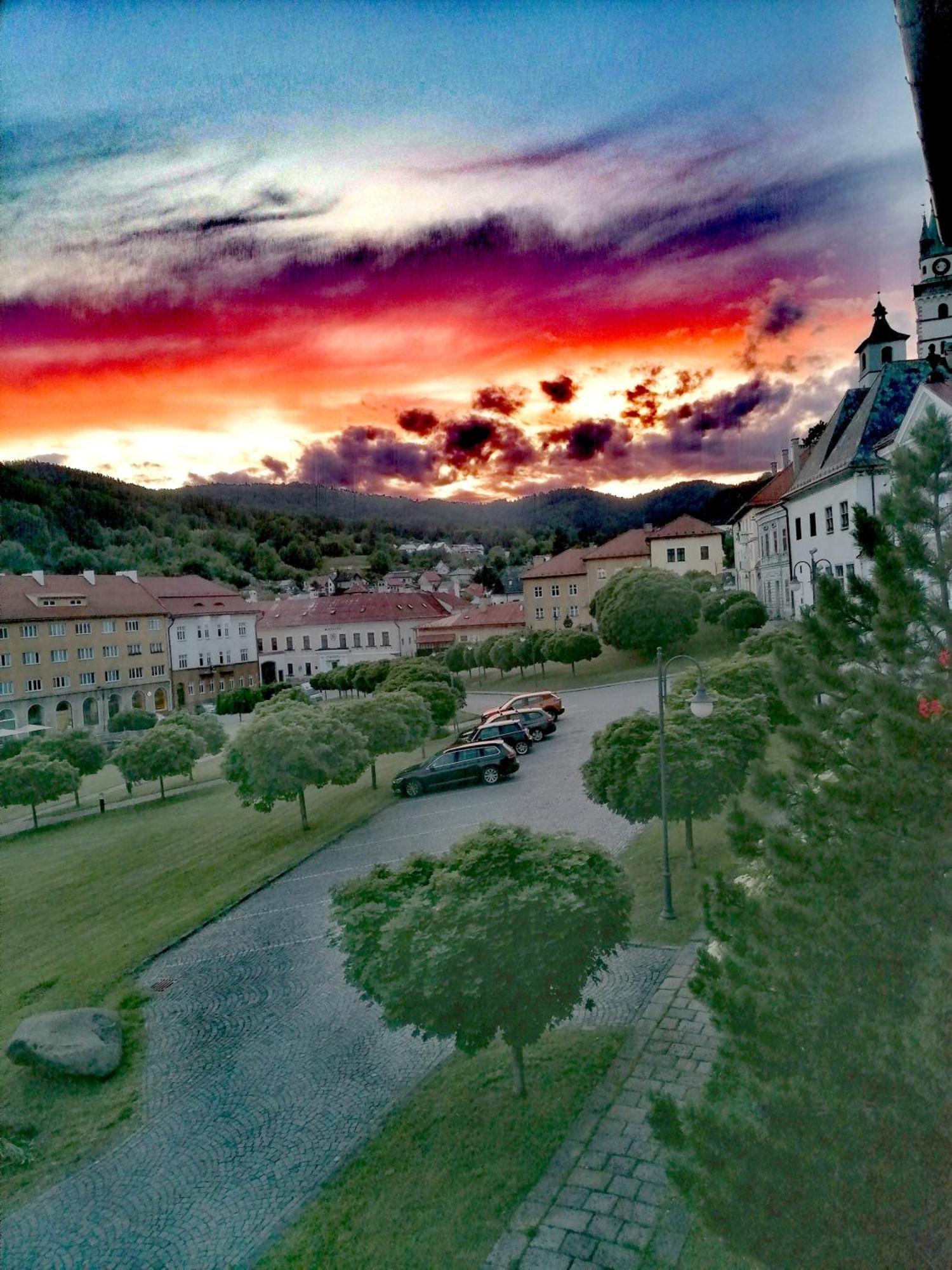 Gothic House Apartments Kremnica Buitenkant foto