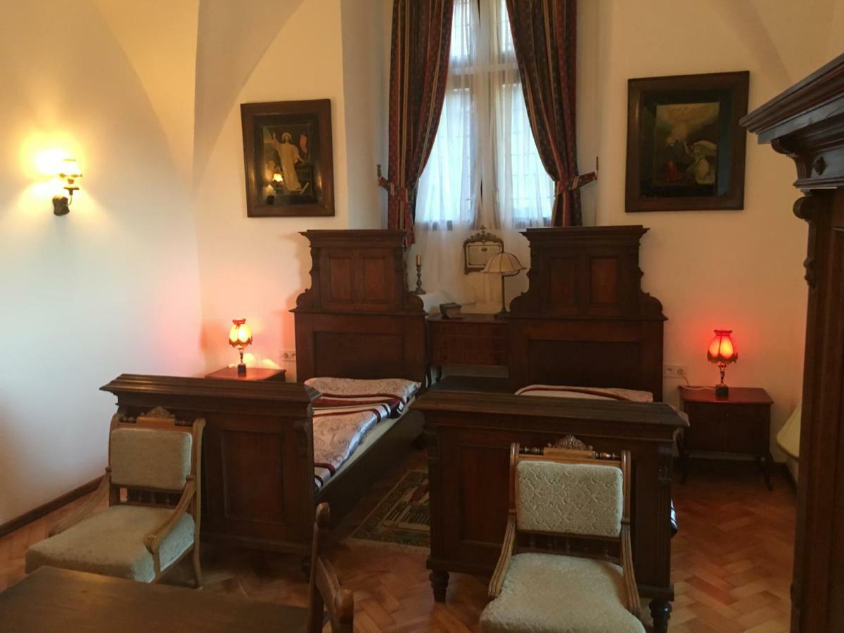 Gothic House Apartments Kremnica Buitenkant foto